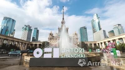 今年第六届上海廿一当代艺术博览会,在短短四天内接待的观众数逾八万