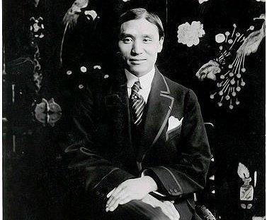 卢芹斋（1910年代）。图片来源：维基百科