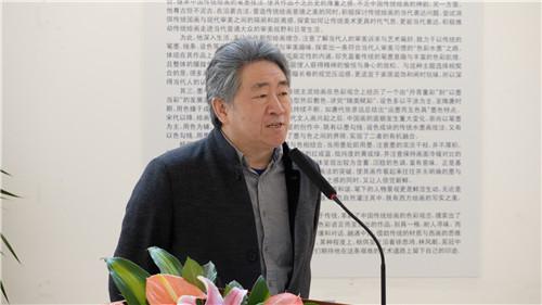 艺术家、中国艺术研究院副院长谭平主持开幕式