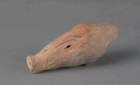 新石器时代中期 红陶猪头北京市平谷区上宅遗址出土