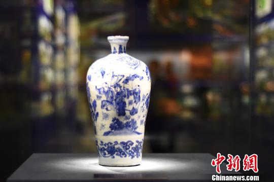 图为广西出土的古青花瓷器。 钟建珊 摄