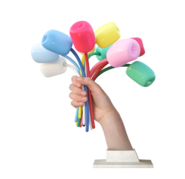 杰夫·昆斯,《郁金香花束》,2016。图片:© Jeff Koons, courtesy Noirmont art production