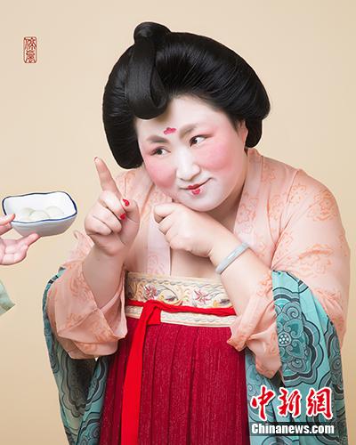 要不……就吃一个?(网友“馨润-琉璃”配文 敖珞珈供图)