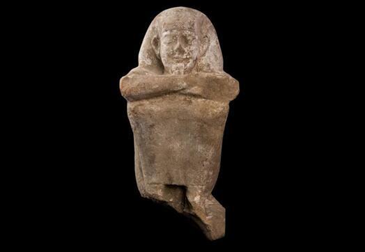 图为本次发掘出土的文物之一。图片来源：埃及国家文物部。