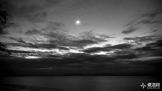 (Nikon D750:F4 ISO 100 5s 24mm )