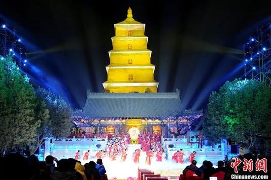 “哎,年轻人就是心浮气躁,你看哥带你在这呆了1300多年了,哥说什么了?”