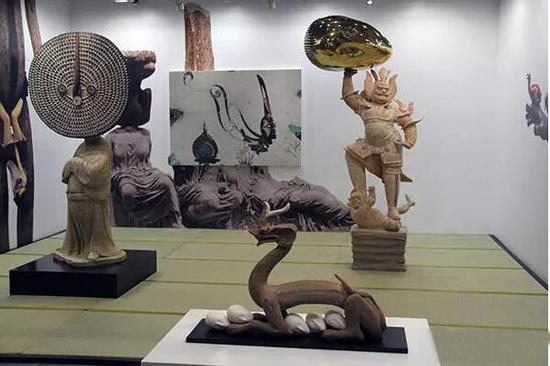 贝浩登画廊展出中国艺术家徐震“永生”、“进化”系列作品