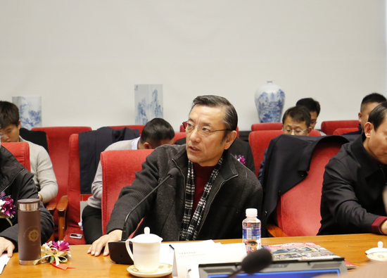 中国艺术研究院院长、中国非物质文化遗产保护中心主任连辑在研讨会上发言