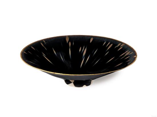 北宋黑定窑鹧鸪斑文斗笠碗 19cm 估价待询 佳士得纽约