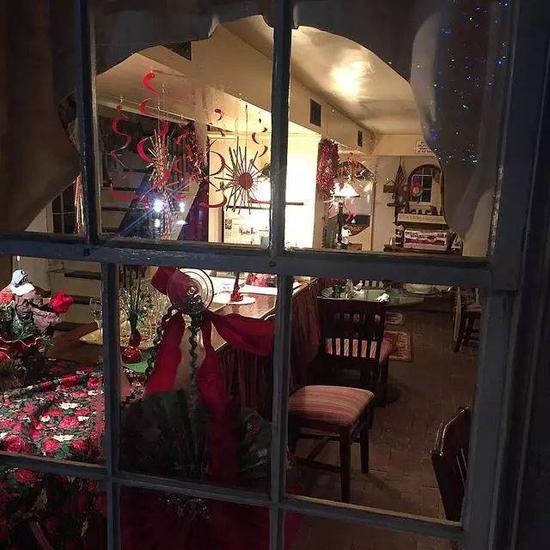 圣诞节的里士满古镇，图片来源：historicrichmondtown / Instagram