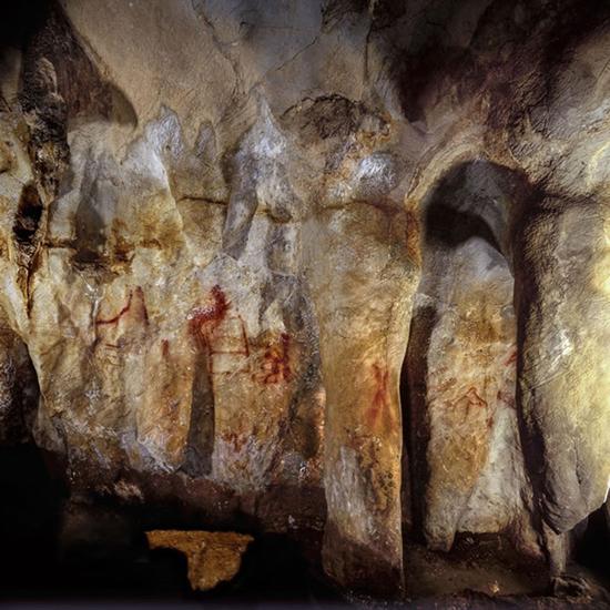 洞穴壁画