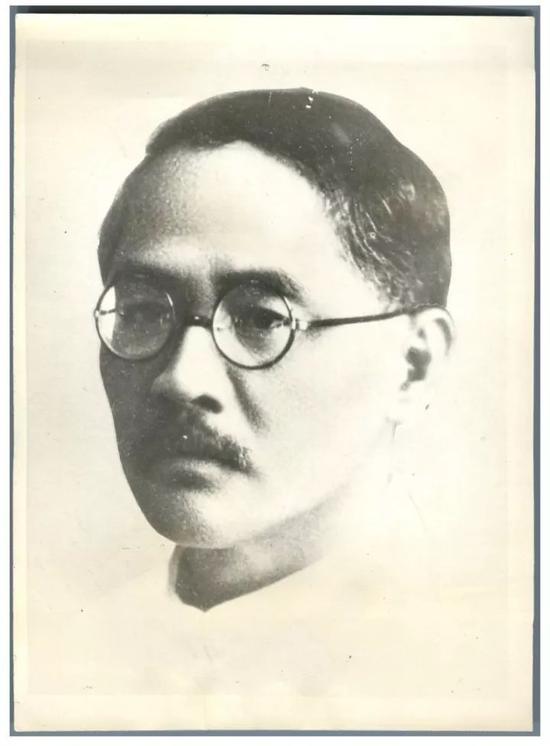 陈友仁不仅关心政治、爱好文学,