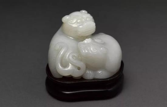 清代白玉双瑞兽 7cm×7cm×6cm 和田白玉 清代