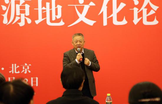 中国传媒大学文化产业管理学院院长范周发表主题演讲