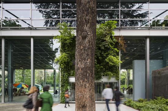 卡地亚当代艺术基金会，法国巴黎，©Jean Nouvel Adagp， Paris ，Photo © Luc Boegly