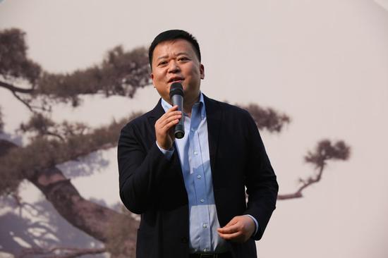 开幕式学术总监颜明老师致辞