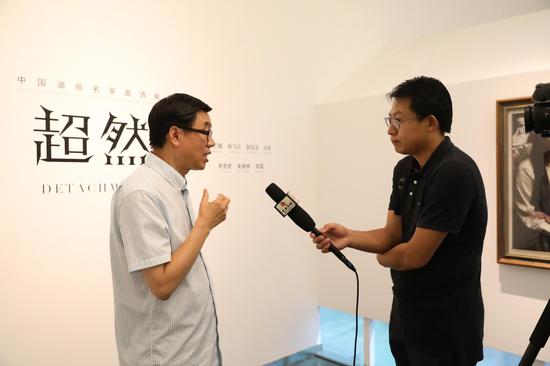 学术主持王鲁湘接受艺术中国网总编许柏成采访