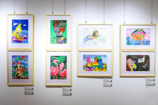 “我的美丽中国：2018童年画语杯儿童绘画比赛作品展“展览现场