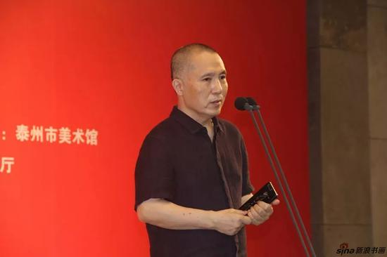 江苏省国画院院长、江苏省美术家协会主席周京新致辞。
