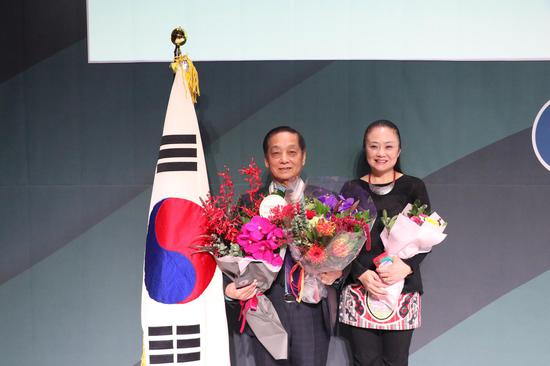韩美林与夫人周建萍