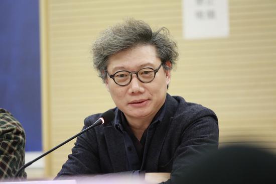 《美术》杂志社主编尚辉发言