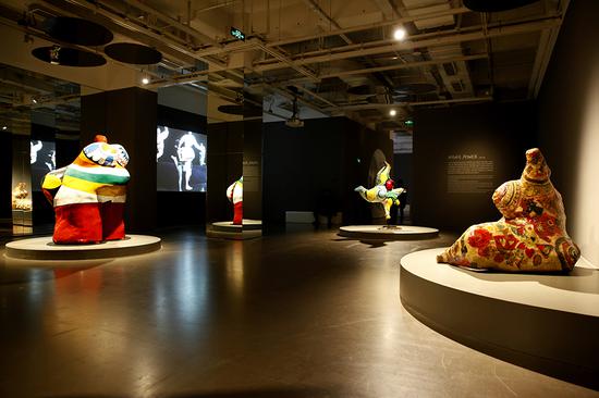 “妮基·圣法勒——二十世纪传奇女艺术家及她的花园奇境”展览现场2
