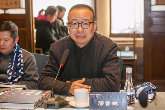 中国文联副主席潘鲁生在”韩美林生肖艺术大展“学术研讨会上发表讲话