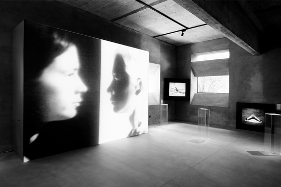 山中天艺术中心(Wind H Art Center)开馆展“从屏幕到观念——50年的历史”展览现场,摄影:依子雷