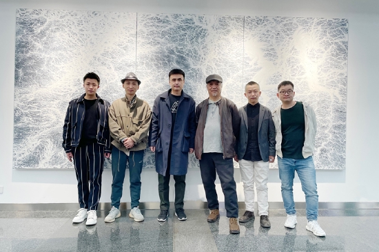 发言嘉宾合影(左起):iSGO Gallery 罗吟,学术主持张长收,艺术家张文彬,天津美术学院教授孙建平,艺术家申树斌,艺术家王波