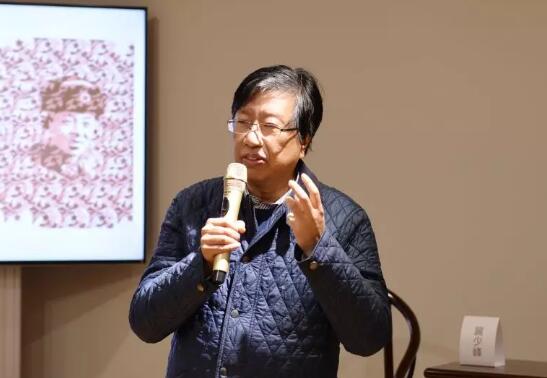 上海视觉艺术学院美术学院院长 朱刚先生 致开幕词