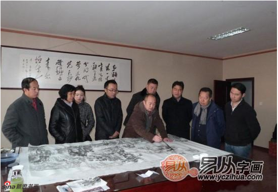 挥毫笔墨山水间 记电视台专访画家林德坤