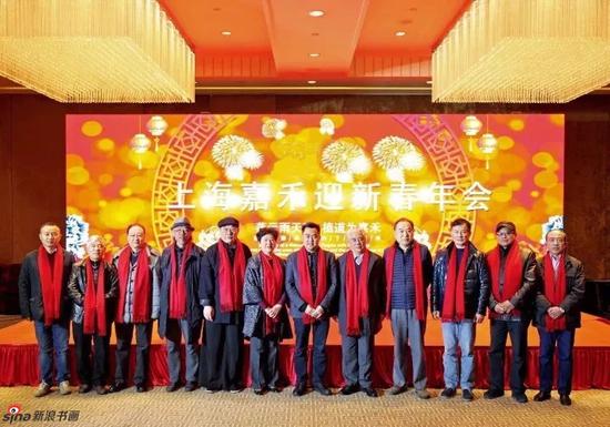 右起:万寿、吴超、王小明、宋玉麟、陆亨、魏辉、刘蟾、程多多、韩宁宁、谢定琨、郑竹三、任旭
