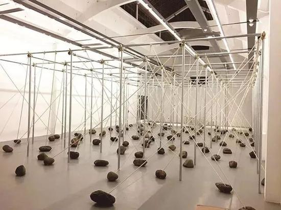 “乌托邦·异托邦:乌镇国际当代艺术邀请展” 菅木志雄作品现场光效