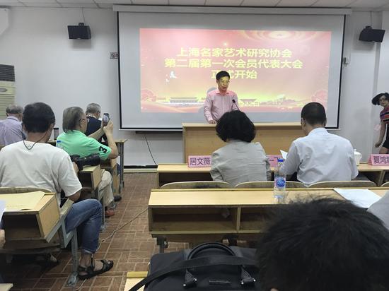 上海市文学艺术界联合会党组成员、专职副主席沈文忠同志作指导讲话