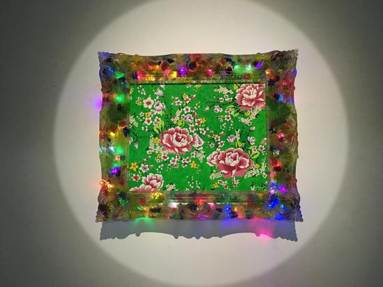 一切皆可是美的  68cm×58cm  综合材料  2017