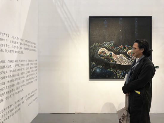 著名批评家李晓峰参观展览