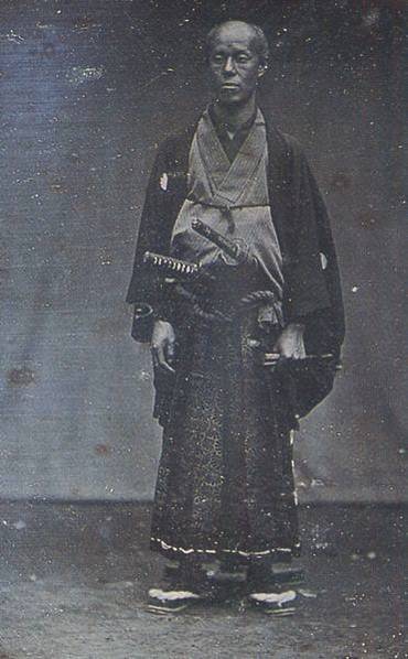 这个人,是浦贺奉行所的与力田中光仪。与力相当于现在的警察署长。