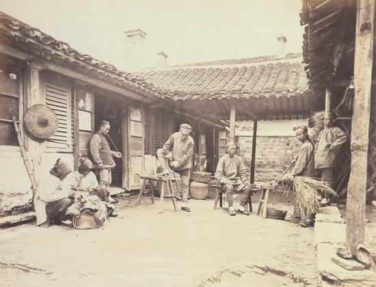 威廉·桑德斯，“缝纫女工的流动摊”，1866年