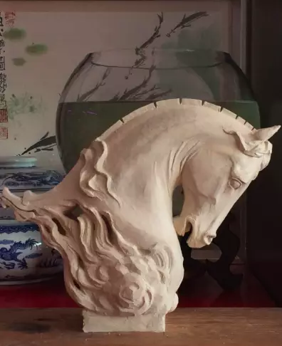 《龙马精神》40*30cm 铸铜 2015