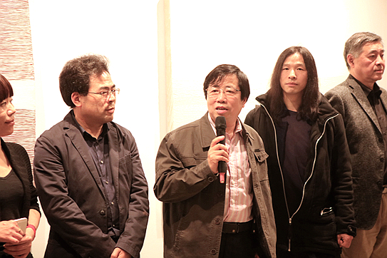 易英教授发言致辞