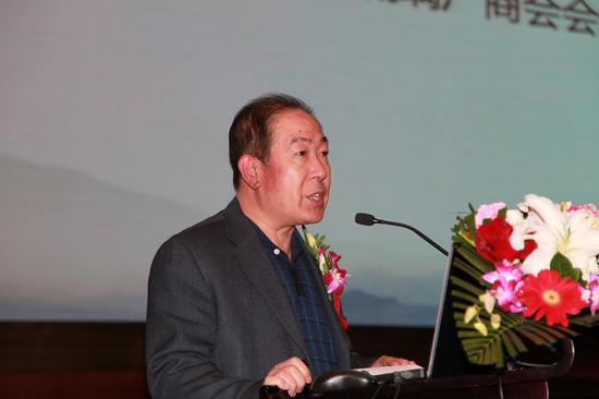 杨有成发言