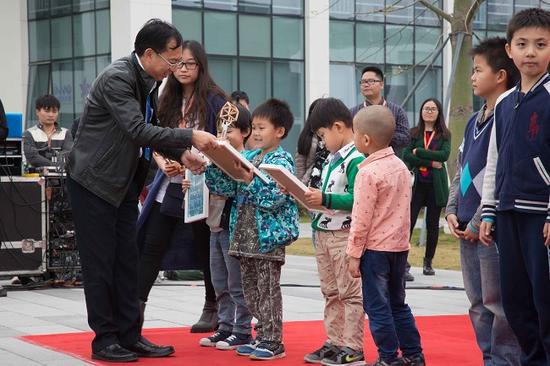 深圳前海规划建筑周:建筑与艺术跨界对话_藏趣