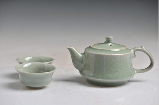 观颐斋签约大师作品-汝窑“冰清”茶具