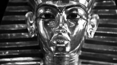 经德国文物专家修复的图坦卡蒙法老黄金面具已经重新展出