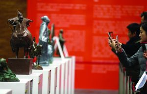 南京文化名人雕塑入围作品在金陵美术馆展出