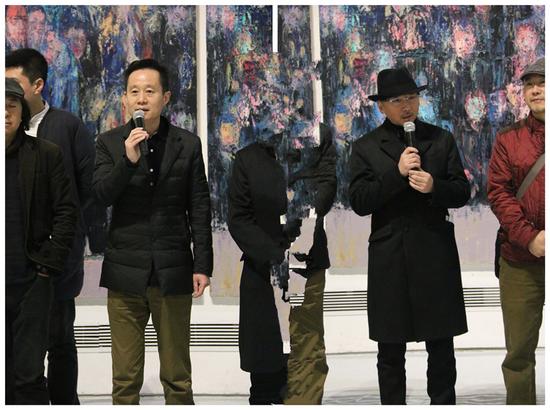 北京悦·美术馆馆长王飞跃；鲁迅美术学院副院长李象群（从左至右）