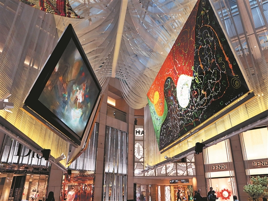 香港:购物中心上演博物馆级空中艺术展_业界聚