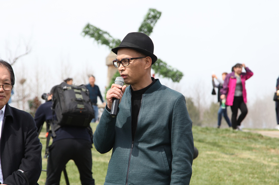 艺术家陈文令发言