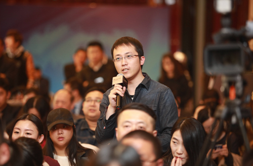 近百位主流媒体代表到场