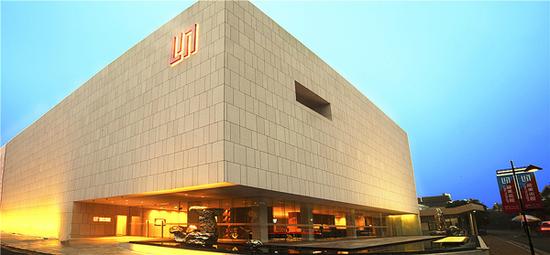 中国富豪收藏家刘益谦将为龙美术馆开设重庆分馆
